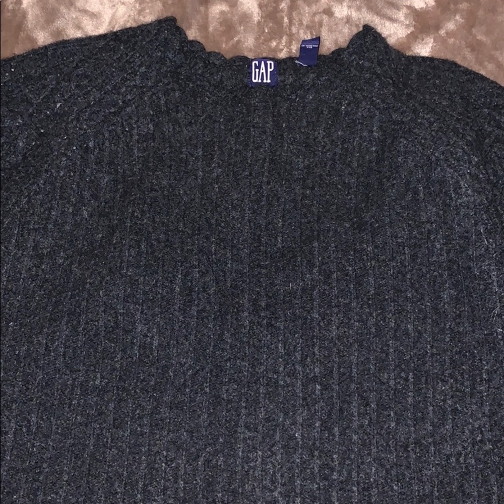 Gap Charcoal Sweater
